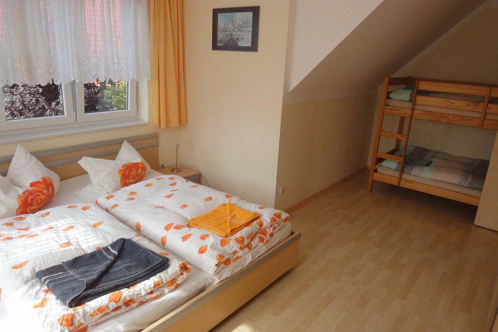 Fritzis Haus Apartment Дирхаген Екстериор снимка