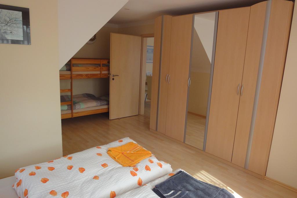 Fritzis Haus Apartment Дирхаген Екстериор снимка